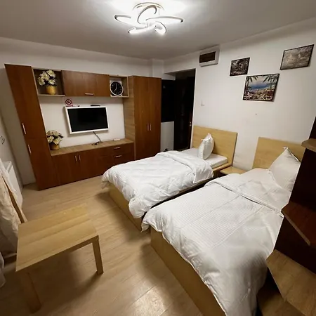 Pensiunea Casa Mara 招待所 4*